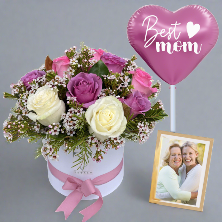 Roses Gift Bundle with Personalised Photo | Flower Delivery Melbourne ...
